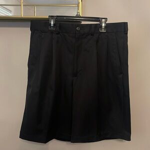 PGA Tour Men’s Pleated Golf Shorts Size 32 Black Pockets Button Zippered